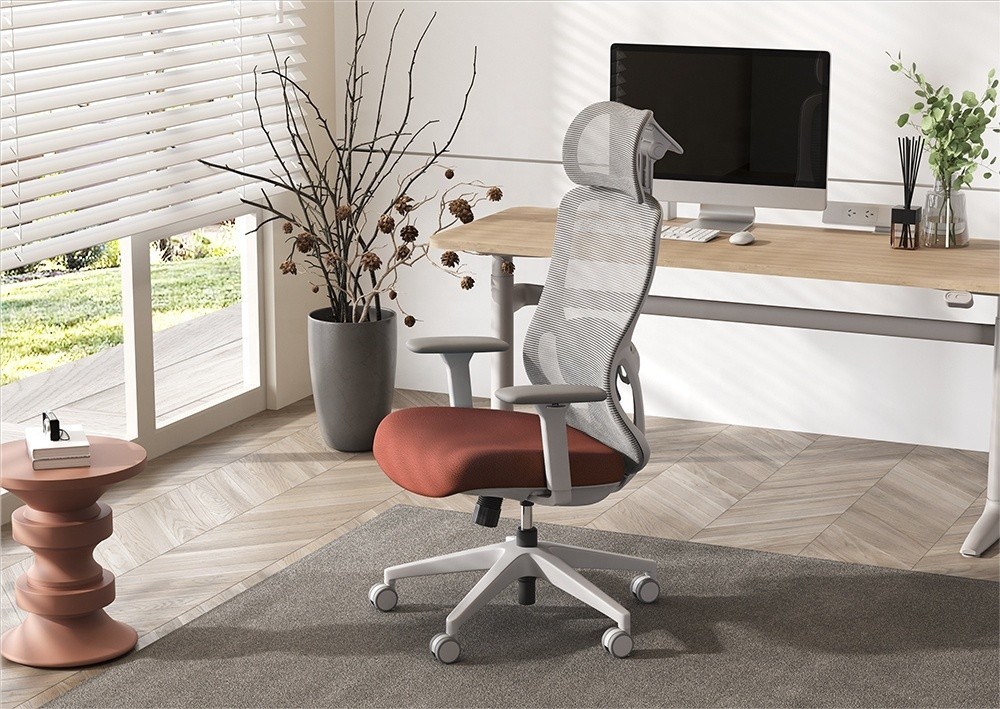 صندلی چرخنده پشتی قابل تنظیم با بازوپای 3D و بالش صندلی راحت